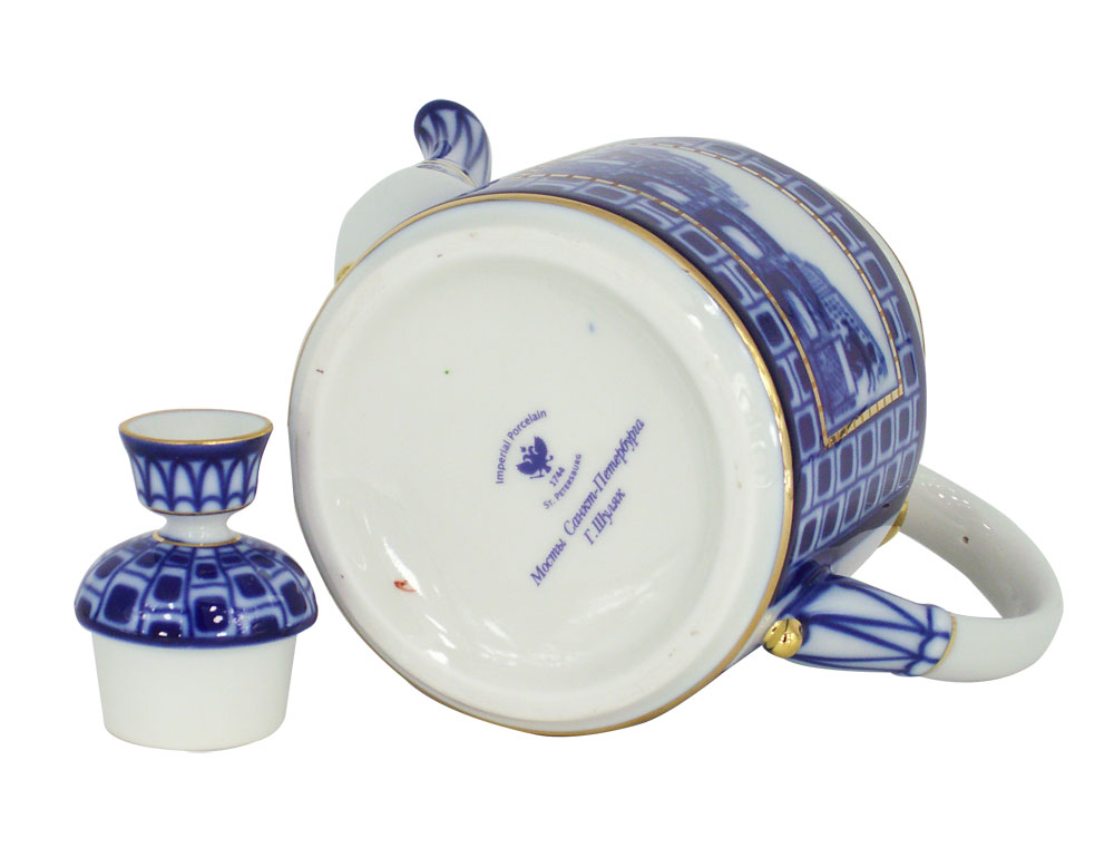 Lomonosov Imperial Porcelain Teapot "Bridges of Saint Petersburg"