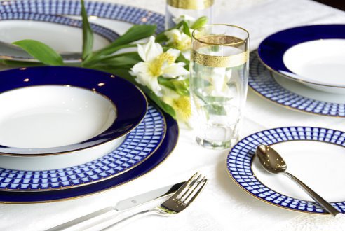 LOMONOSOV PORCELAIN DINNER SET CLASSIC OF ST. PETERSBURG 24 PC