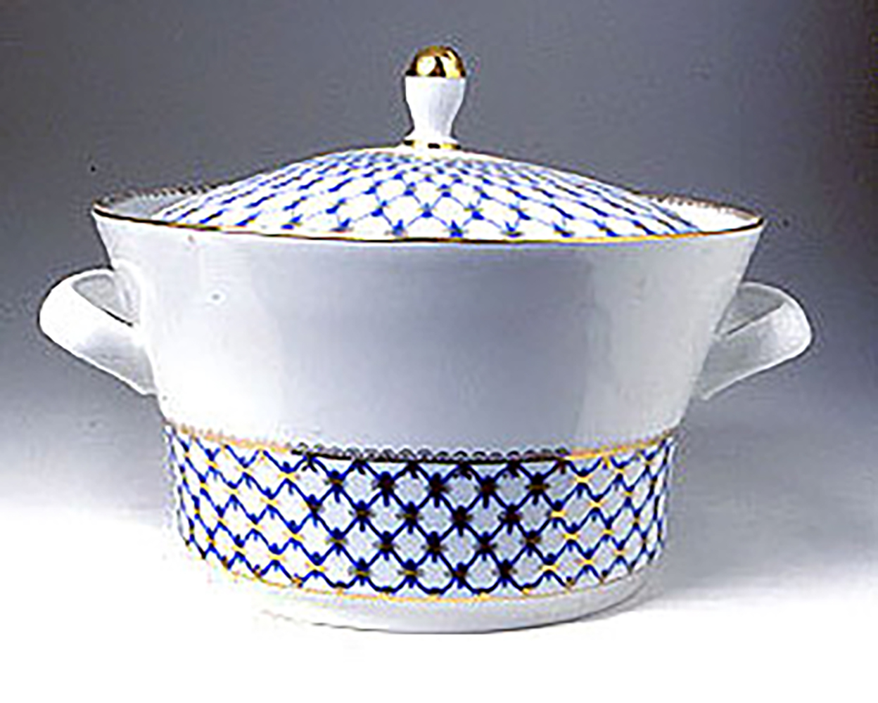 COBALT NET SOUP TUREEN
