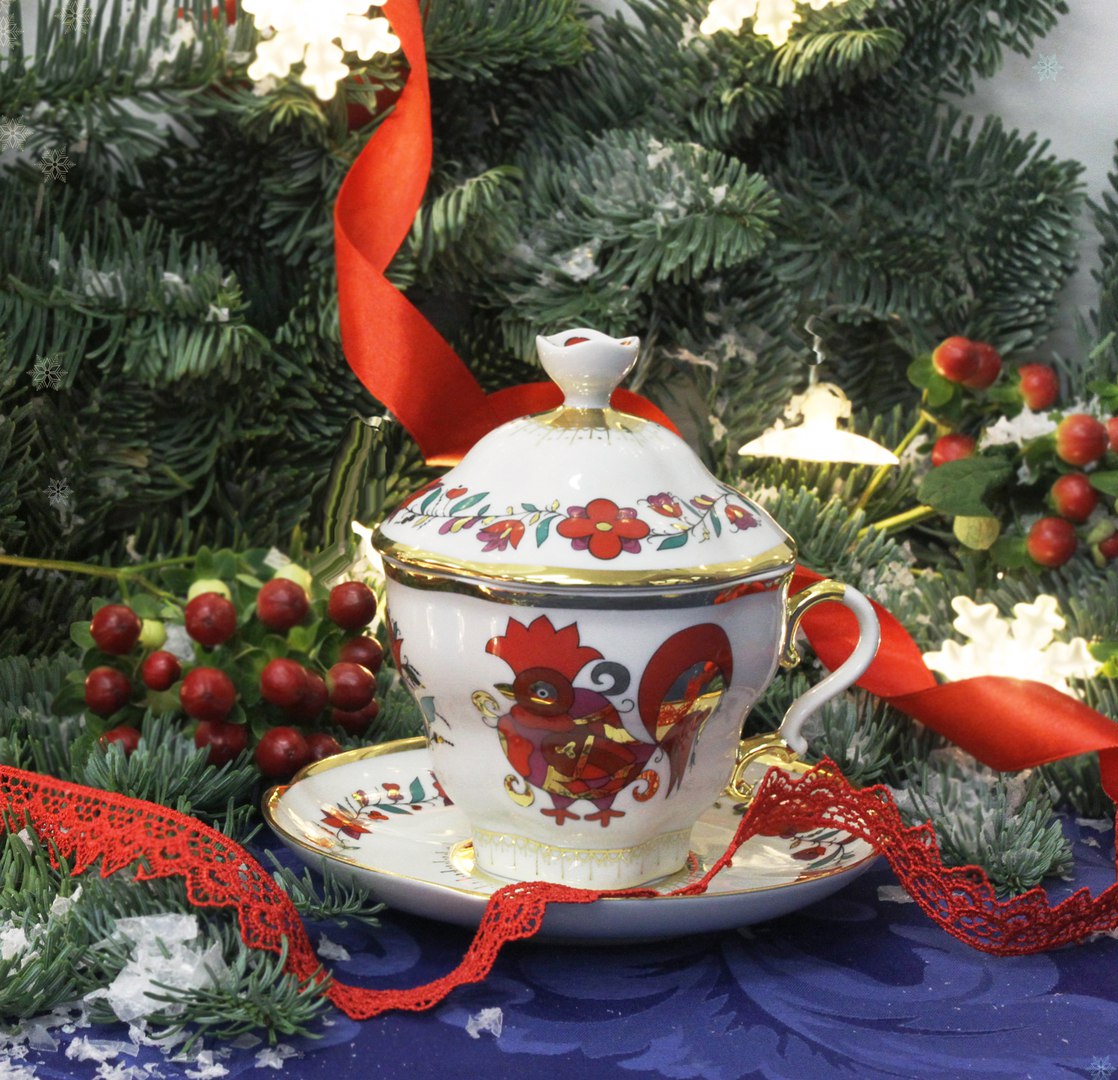 Covered Cups and Mugs